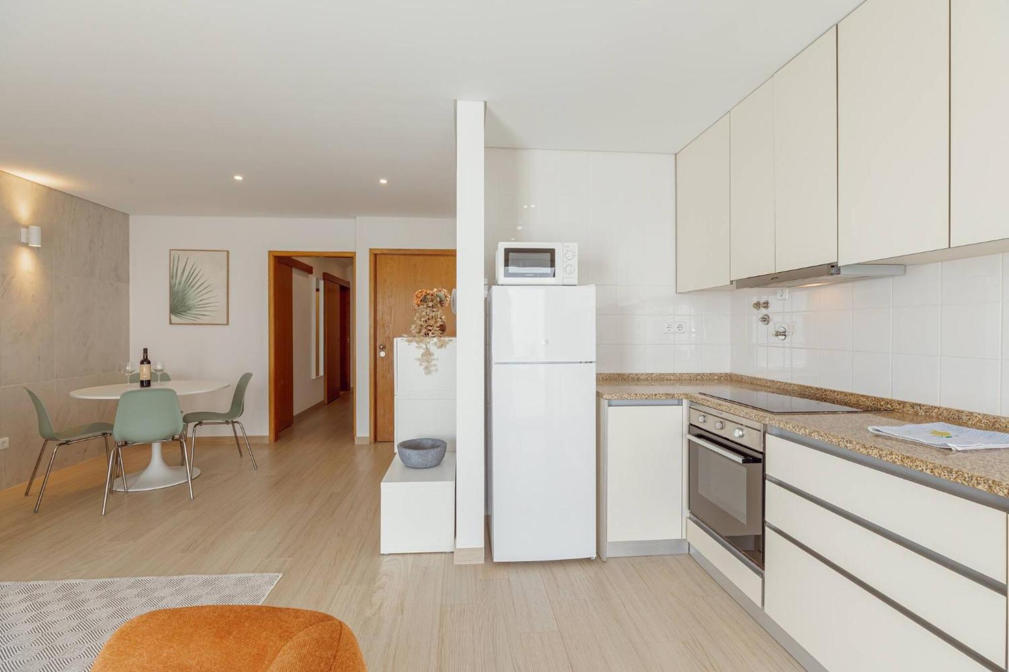 Stylish Apartment With Terrace By Hosty Porto Exterior photo